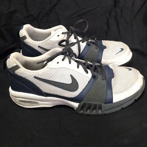 Nike Air Training Men’s Shoes Size 9.5